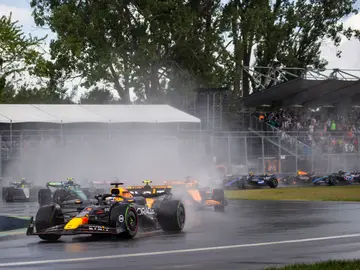 Max Verstappen y Lando Norris pelean en la curva 2 del circuito de Gilles Villeneuve Max Verstappen y Lando Norris pelean en la curva 2 del circuito de Gilles Villeneuve