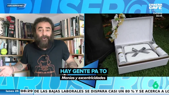 El Sevilla reacciona a las marcas de papel higiénico que usan los millonarios: "Esas manías me las paso por el culo" El Sevilla reacciona a las marcas de papel higiénico que usan los millonarios: "Esas manías me las paso por el culo"