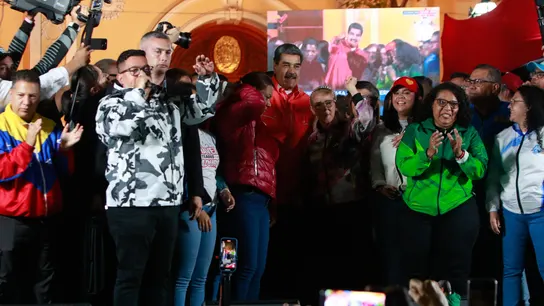 Nicolás Maduro celebra los resultados de las elecciones de gobernadores y diputados en Caracas, Venezuela Nicolás Maduro celebra los resultados de las elecciones de gobernadores y diputados en Caracas, Venezuela