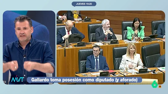 Iñaki López, sobre el doble aforamiento de Miguel Ángel Gallardo: "Aunque caiga un asteroide le va a pillar aforado" Iñaki López explica, tras la toma de posesión de Miguel Ángel Gallardo en el Parlamento de Extremadura que está "aforado doblemente" para que, aunque se disuelvan las Cortes, "no le pille sin aforamiento".