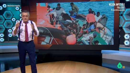 El mensaje de Wyoming a las instituciones tras la tragedia de El Hierro: "¿Qué más hace falta para que se pongan manos a la obra?" Wyoming reflexiona en este vídeo sobre la crisis migratoria tras la muerte de siete personas a punto de desembarcar su cayuco en El hierro y recuerda: "Son seres humanos con derechos, no algo con lo que alimentar sus tácticas políticas".