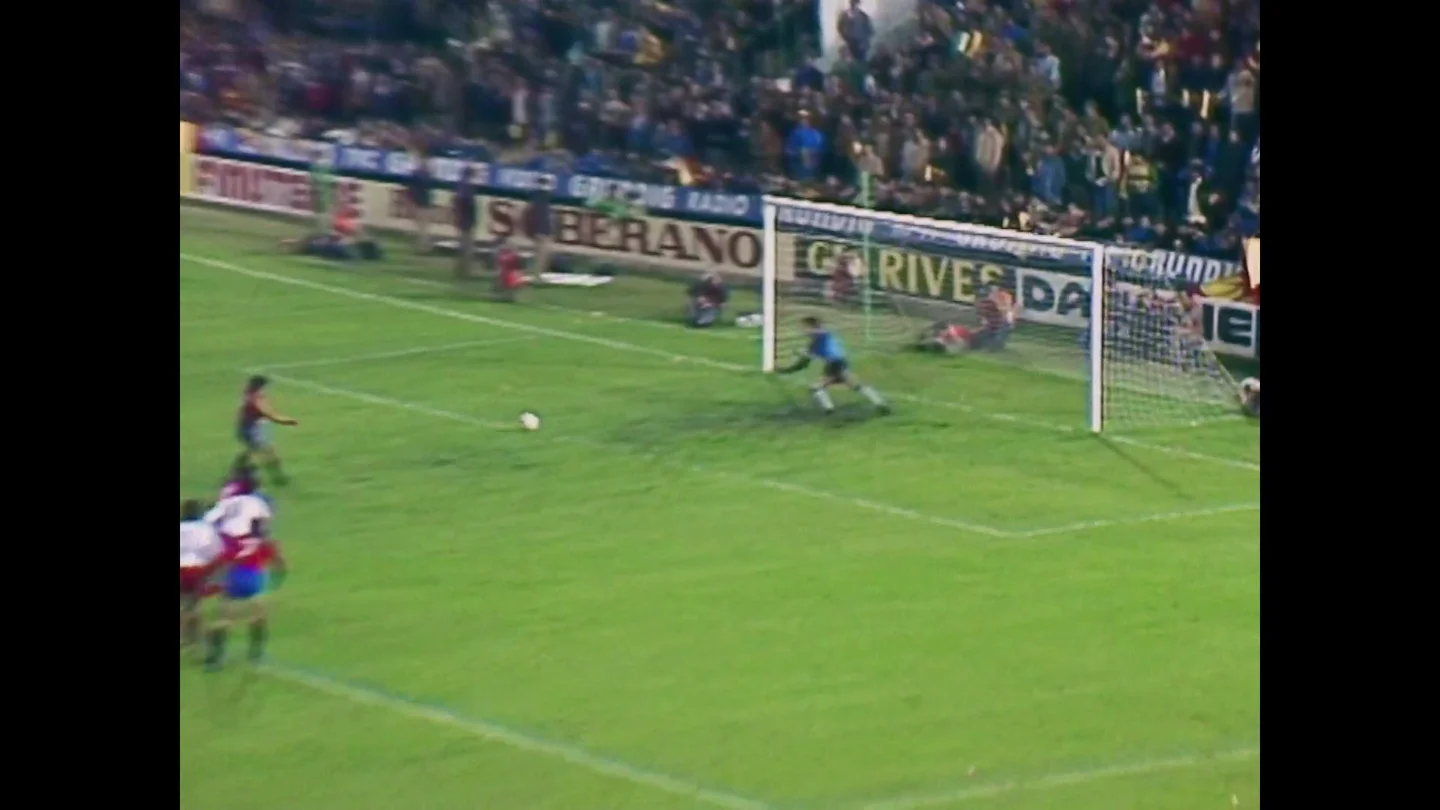 El detalle del que nadie se acuerda del partido del histórico España-Malta: "Señor falló el primer penalti" El detalle del que nadie se acuerda del partido del histórico España-Malta: "Señor falló el primer penalti"