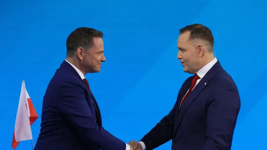 Los candidatos a las presidenciales de Polonia, Rafal Trzaskowski (izquierda) y Karol Nawrocki, en el debate que mantuvieron el 23 de mayo Los candidatos a las presidenciales de Polonia, Rafal Trzaskowski (izquierda) y Karol Nawrocki, en el debate que mantuvieron el 23 de mayo.