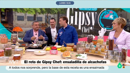 Iñaki López se lía con el estado civil de Chema Crespo: "Tengo que empezar a escucharte" El colaborador se ha acercado hasta el set de cocina para probar el plato que ha preparado Gipsy Chef. El presentador ha afirmado que es un plato perfecto para lo solteros añadiendo: "Hemos tenido que traer uno para confirmarlo".