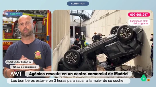 Un bombero, sobre el agónico rescate de un coche en Majadahonda: "No pasa todos los fines de semana, pero es relativamente normal" Alfonso Segura, oficial de bomberos, analiza el rescate de una mujer tras caer con su coche en el parking de un centro comercial. Asegura que, en muchos casos, tiene que ver con "una mala relación con los pedales o la palanca de cambios".
