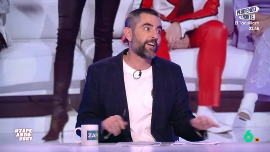 Dani Mateo reacciona a la salida de plató de Yenesi en 'TCMS': "A lo mejor no se está valorando todo lo bien que lo hace" La concursante se enfada debido a que solo ha recibido 20 puntos en total y, por ello, dirige un mensaje directamente hacia el jurado. No te pierdas el tenso momento en el vídeo principal.