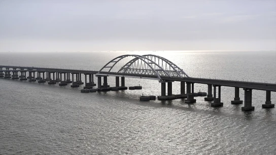 Imagen del puente de Kerch que une Crimea con Rusia. Imagen del puente de Kerch que une Crimea con Rusia.