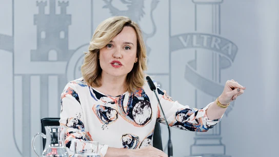 La ministra de Educación y portavoz del Gobierno, Pilar Alegría, durante la rueda de prensa posterior al Consejo de Ministros de este martes. La ministra de Educación y portavoz del Gobierno, Pilar Alegría, durante la rueda de prensa posterior al Consejo de Ministros de este martes.