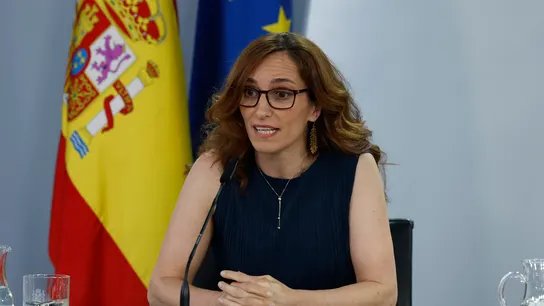 La ministra de Sanidad, Mónica García, durante la rueda de prensa posterior a la reunión del Consejo de Ministros. La ministra de Sanidad, Mónica García, durante la rueda de prensa posterior a la reunión del Consejo de Ministros.