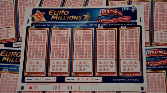 Varios cupones para participar en el sorteo de Euromillones Varios cupones para participar en el sorteo de Euromillones