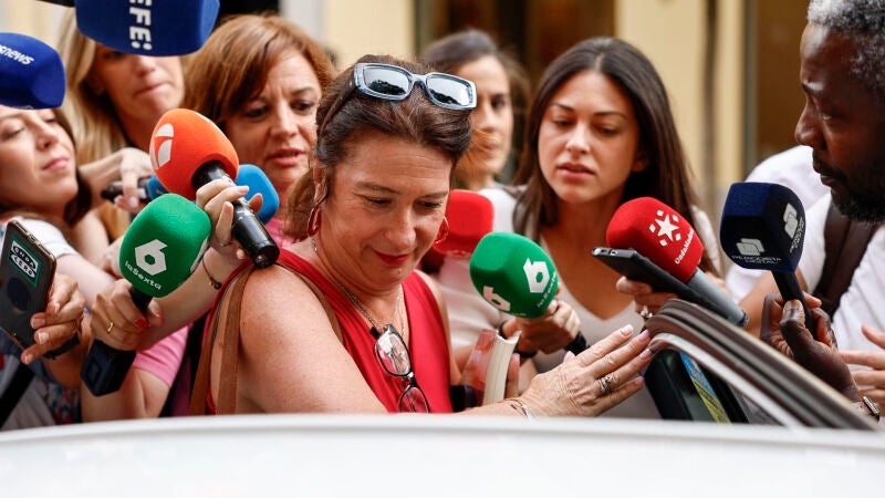 Leire Díez sale de la sede del PSOE en Ferraz el martes