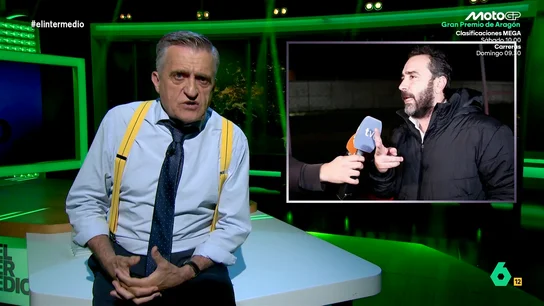 Wyoming, tajante sobre Aldama: "¿Puede alguien que se comporta como un matón seguir disfrutando de la libertad condicional?" El presentador de El Intermedio reflexiona sobre la irrupción del supuesto comisionista en la comparecencia frente a los medios de Leire Díez. "Ha llegado el momento de acabar con este bochorno que nos afecta a todos", afirma.
