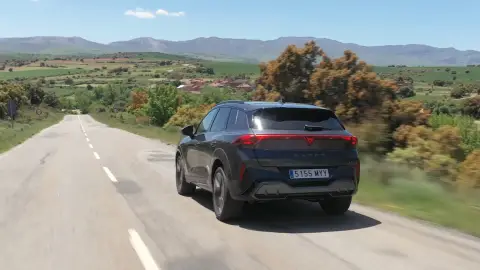 El Cupra Terramar durante un trayecto en carretera El Cupra Terramar durante un trayecto en carretera