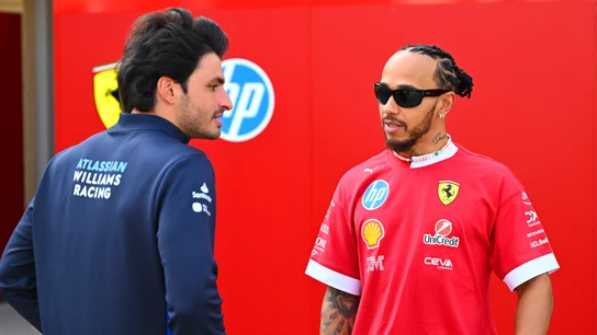 Carlos Sainz y Lewis Hamilton Carlos Sainz y Lewis Hamilton