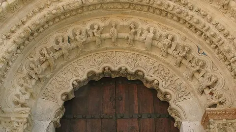 Portada norte o septentrional - Colegiata de Santa María la Mayor Portada norte o septentrional - Colegiata de Santa María la Mayor