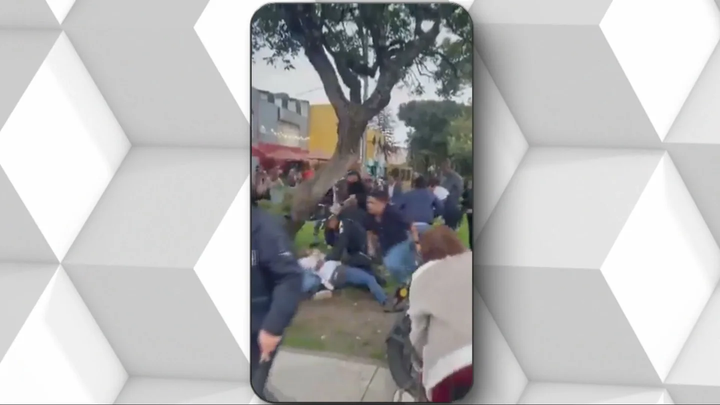 Momento del ataque contra el senador colombiano Miguel Uribe. Momento del ataque contra el senador colombiano Miguel Uribe.
