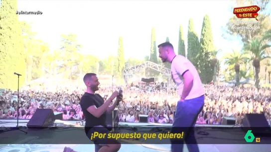 Triunfa el amor en Los Palomos: un joven pide matrimonio a su pareja en el escenario: "¿Quieres pasar toda la vida conmigo?" Triunfa el amor en Los Palomos: un joven pide matrimonio a su pareja en el escenario: "¿Quieres pasar toda la vida conmigo?"
