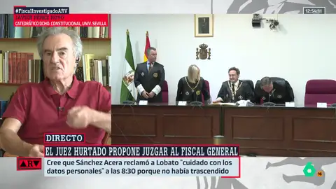 Pérez Royo tacha de "sesgada" la instrucción del juez Hurtado sobre el fiscal general: "Él decide a quién escucha y a quién no" Pérez Royo tacha de "sesgada" la instrucción del juez Hurtado sobre el fiscal general: "Él decide a quién escucha y a quién no"