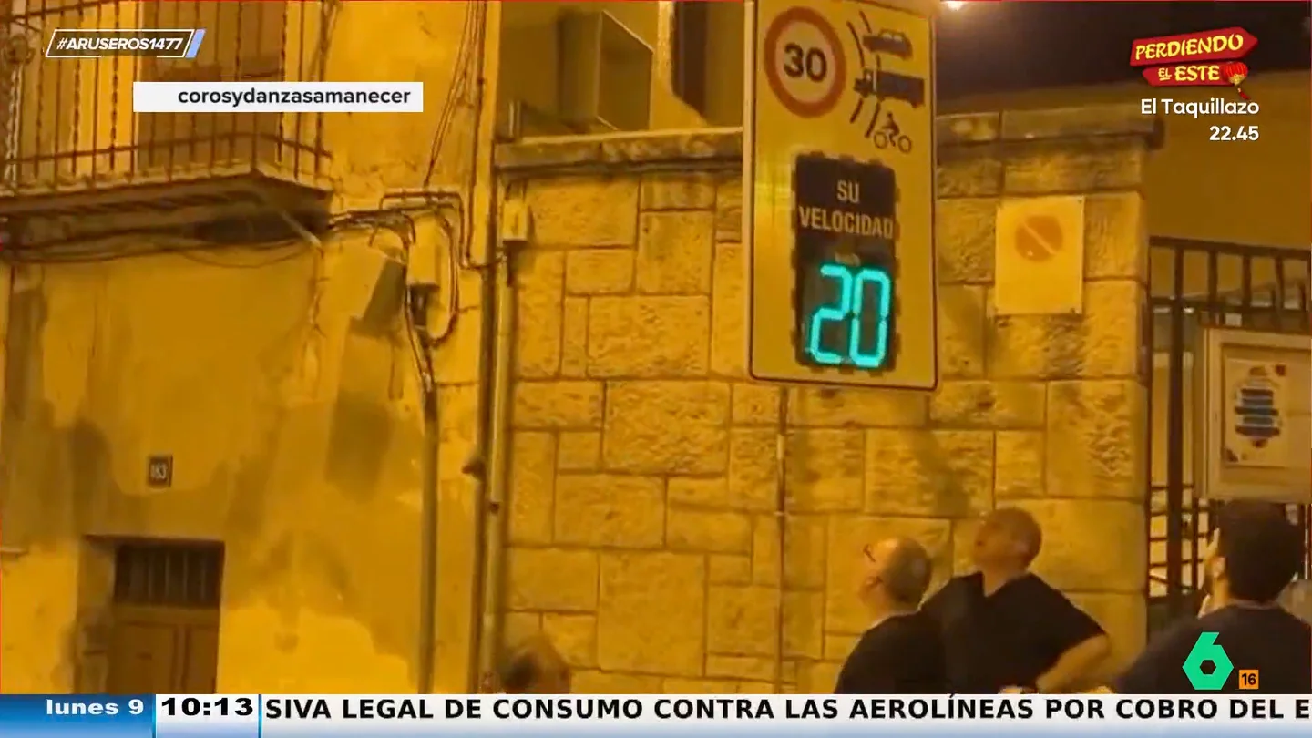Los vecinos de Alcoy ponen a prueba sus capacidades atléticas ante un radar de velocidad Los vecinos de Alcoy ponen a prueba sus capacidades atléticas ante un radar de velocidad