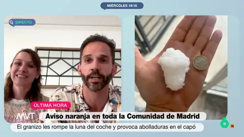 Una pareja de Moraleja de Enmedio, tras sufrir la tremenda granizada en Madrid: "Tengo las piernas destrozadas" Más Vale Tarde habla con Esther Herrero y Dani López, una pareja de Moraleja de Enmedio que se ha visto sorprendida por una tremenda granizada en el parque. El granizo ha roto la luna de su coche y le ha producido varias abolladuras.