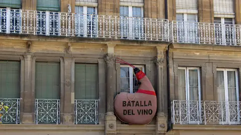 Batalla del vino en Haro, La Rioja Batalla del vino en Haro, La Rioja