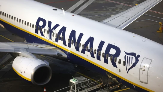 Imagen de archivo de un avión de Ryanair Imagen de archivo de un avión de Ryanair