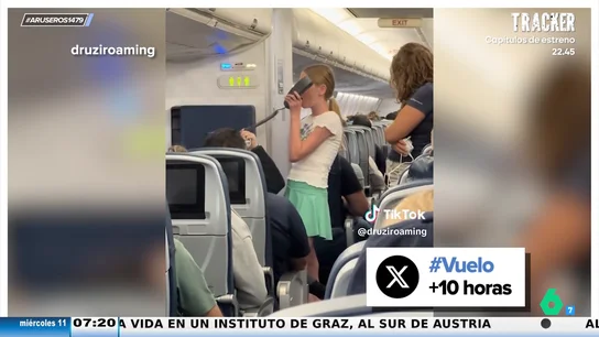 El 'entretenido' vuelo que una niña les dio a unos desesperados pasajeros: "Me está poniendo nerviosa" El 'entretenido' vuelo que una niña les dio a unos desesperados pasajeros: "Me está poniendo nerviosa"