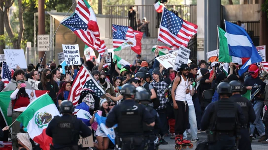 Protestas en Los Ángeles contra las políticas migratorias de Donald Trump, este miércoles. Protestas en Los Ángeles contra las políticas migratorias de Donald Trump, este miércoles.