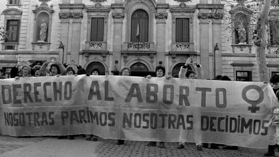 Manifestaci&oacute;n a favor del derecho al aborto, diciembre de 1982
