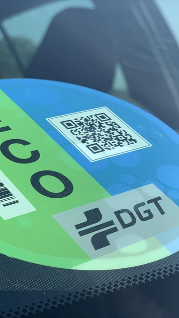 Etiqueta ECO de la Dirección General de Tráfico (DGT)