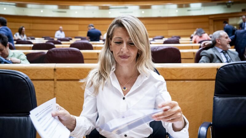 La vicepresidenta segunda y ministra de Trabajo, Yolanda Díaz, durante una sesión de control al Gobierno en el Senado