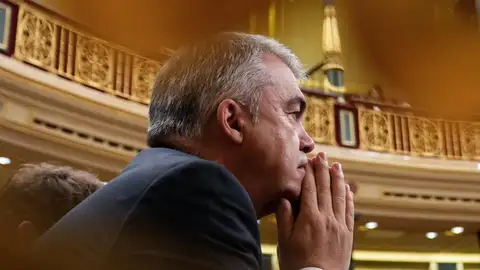 El diputado socialista Santos Cerdán en el hemiciclo del Congreso este jueves. El diputado socialista Santos Cerdán en el hemiciclo del Congreso este jueves.