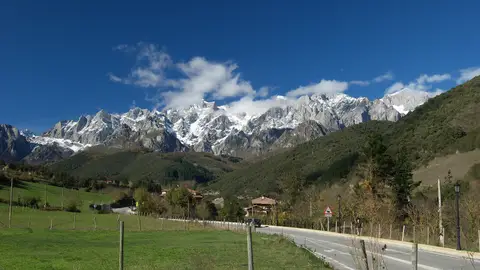 Vista de los Picos de Europa desde Potes Vista de los Picos de Europa desde Potes