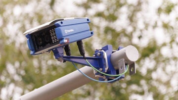 Radar de tramo en una calle en Madrid