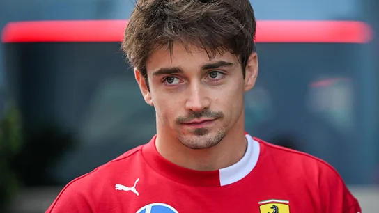 Charles Leclerc, abatido tras su accidente en Canadá Charles Leclerc, abatido tras su accidente en Canadá