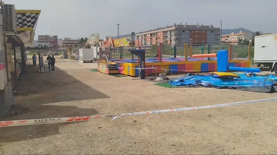 Los menores se encontraba en las camas elásticas cuando ocurrió el trágico accidente. Los menores se encontraba en las camas elásticas cuando ocurrió el trágico accidente.
