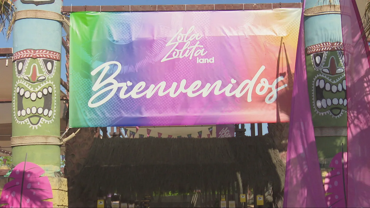 Cartel de Lola Lolita Land Cartel de Lola Lolita Land