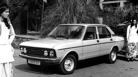 El SEAT 132 democratizó el aire acondicionado en los coches en el mercado español SEAT 132