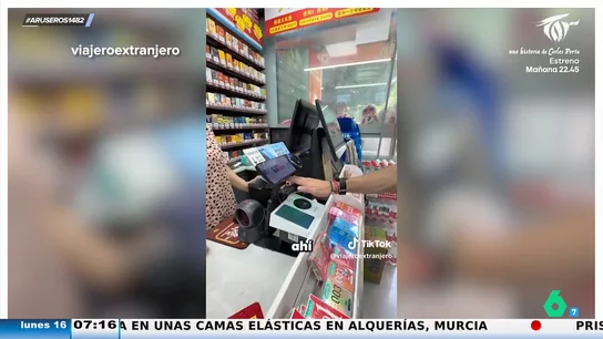 Alfonso Arús descubre en China un nuevo método de pago y se teme lo peor: "Si esto se implementa en España será una auténtica ruina" Alfonso Arús descubre en China un nuevo método de pago y se teme lo peor: "Si esto se implementa en España será una auténtica ruina"