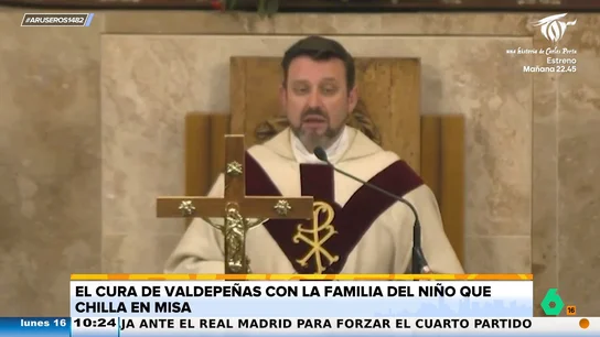 El cura de Valdepeñas echa a un bebé llorando de la iglesia en pleno sermón: "Que salga la familia" El cura de Valdepeñas echa a un bebé llorando de la iglesia en pleno sermón: "Que salga la familia"