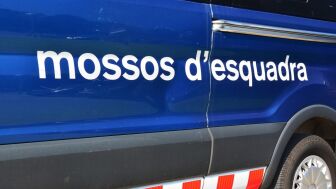  Un veh&iacute;culo de Mossos d'Esquadra en una imagen de archivo.