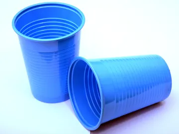 Vasos de plástico azules Vasos de plástico azules