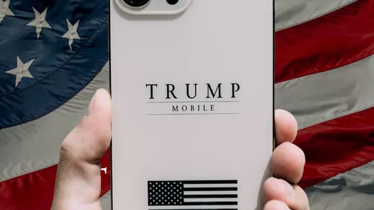 Trump anuncia el lanzamiento de su propio teléfono. Trump anuncia el lanzamiento de su propio teléfono.