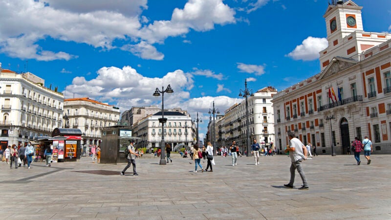 Transeúntes en la Puerta del Sol