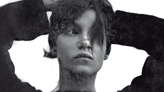 Detalle de la cubierta de 'La edad frágil', de Donatella Di Pietrantonio Detalle de la cubierta de 'La edad frágil', de Donatella Di Pietrantonio