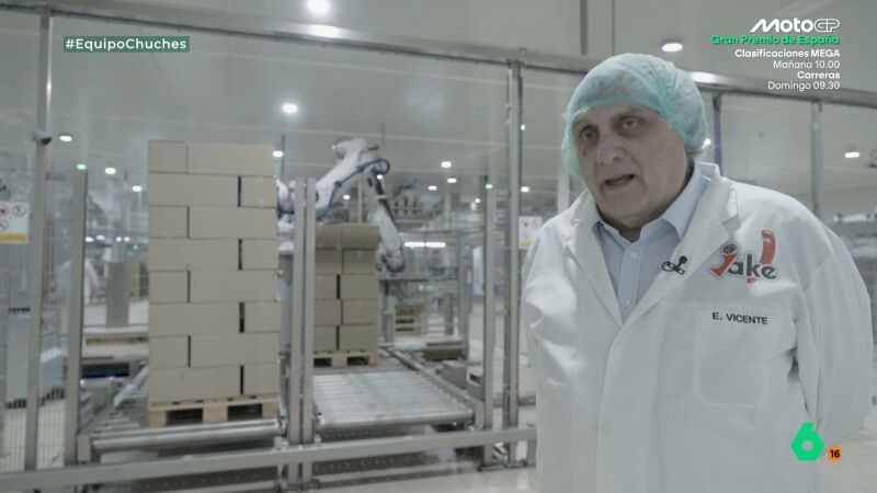Equipo de Investigación entra en una empresa que accede a mostrar cómo elaboran sus golosinas: "Es todo en polvo, excepto la glucosa"