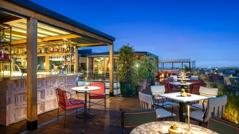 Picos Pardos, restaurante en la azotea de Bless Hotel Madrid Picos Pardos, restaurante en la azotea de Bless Hotel Madrid