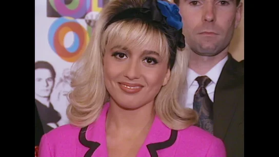 Quiénes eran Olé Olé y Marta Sánchez en la España de los 90: "200.000 copias no se venden por ser mona, sino porque has hecho un buen disco" Quiénes eran Olé Olé y Marta Sánchez en la España de los 90: "200.000 copias no se venden por ser mona, sino porque has hecho un buen disco"