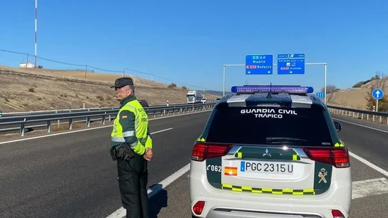 Imagen de un control de la guardia civil Imagen de un control de la guardia civil