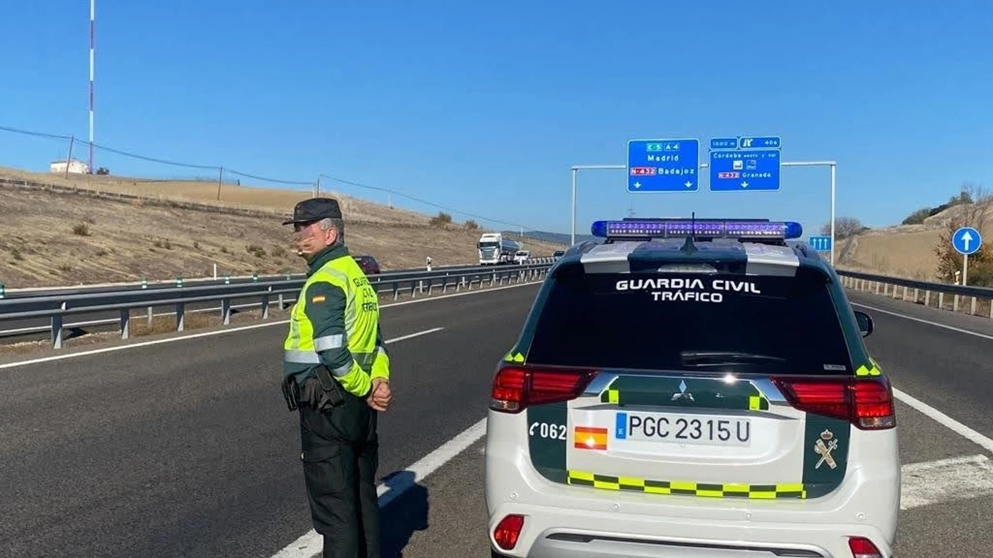 Imagen de un control de la guardia civil Imagen de un control de la guardia civil